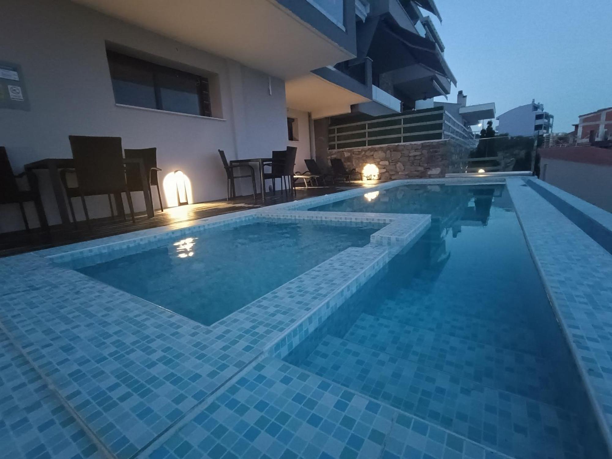 Aparthotel Alta Mare à Néa Péramos Extérieur photo