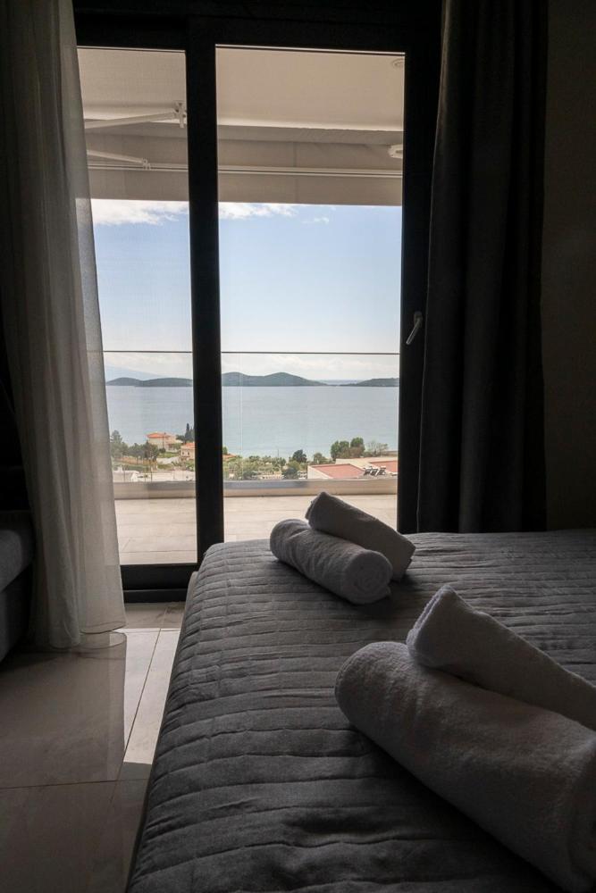 Aparthotel Alta Mare à Néa Péramos Extérieur photo