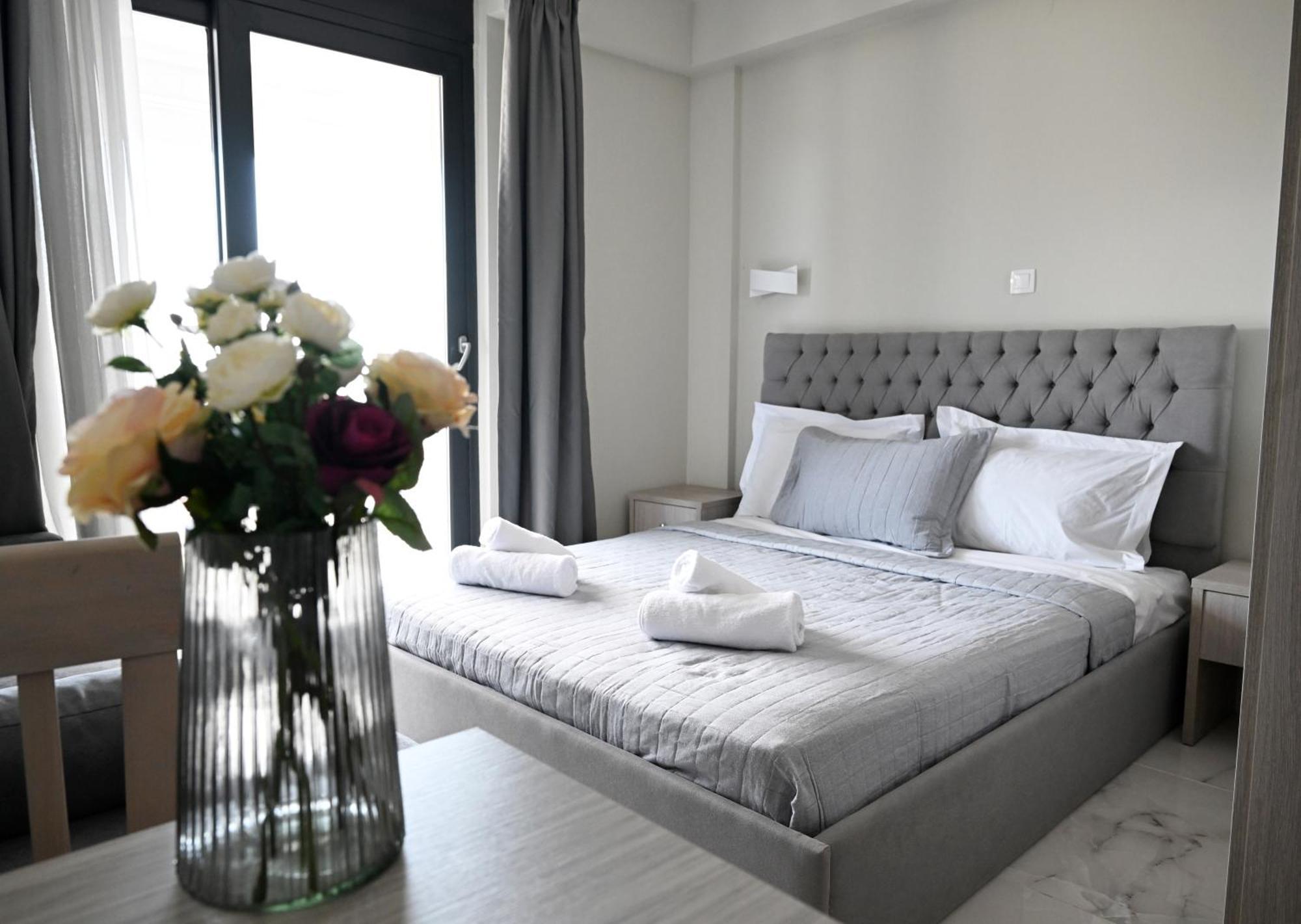 Aparthotel Alta Mare à Néa Péramos Extérieur photo