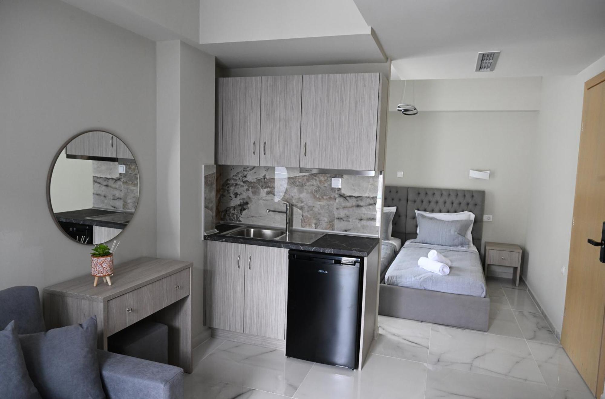 Aparthotel Alta Mare à Néa Péramos Extérieur photo
